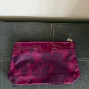 Estée Lauder Chic Floral Cosmetic Bag in Deep Purple BNWOT